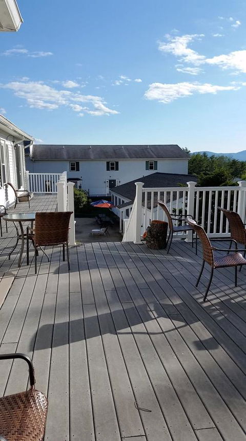 Windrifter Resort - Renee 20