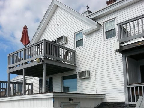 Windrifter Resort - Renee 41
