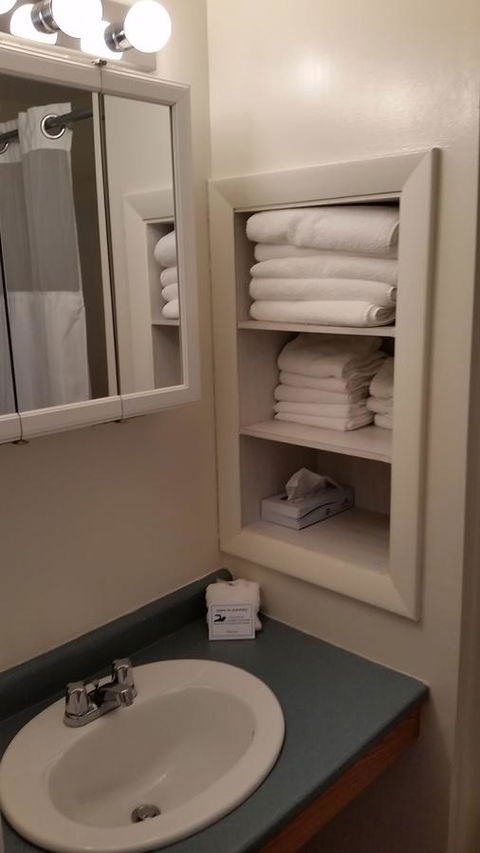 Windrifter Resort - Renee 5