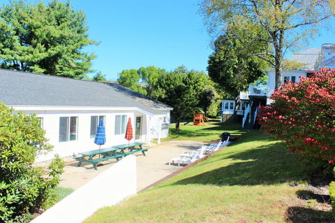 Windrifter Resort - Renee 22