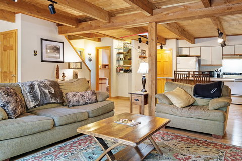 31 Fox Run - Renee 4