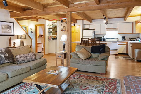 31 Fox Run - Renee 7