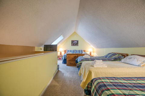38 Kandahar Lane - Renee 24