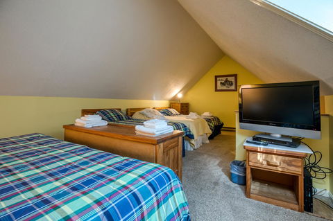 38 Kandahar Lane - Renee 25