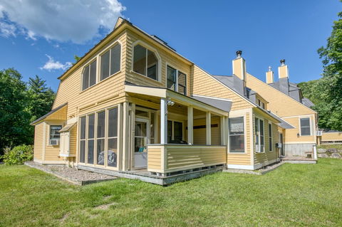 38 Kandahar Lane - Renee 32