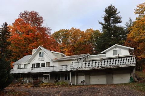 Intervale Mountain Vacation Lodge - Renee 5