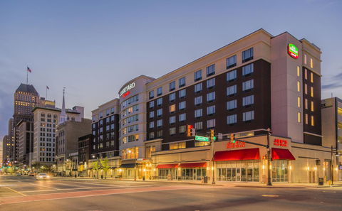 Courtyard By Marriott Newark Downtown - Renee 0