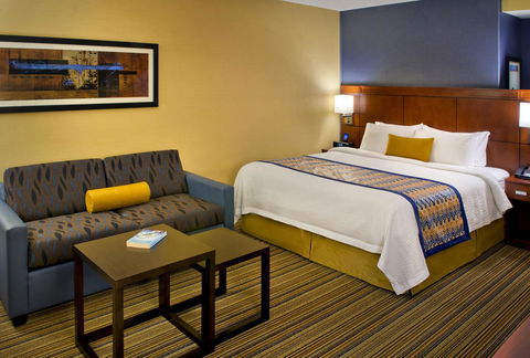 Courtyard By Marriott Newark Downtown - Renee 4
