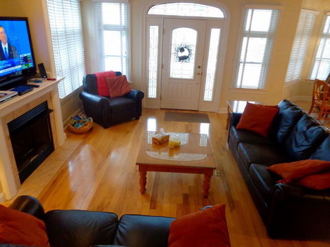 816 St. Charles Place-1 - Internet Find 8