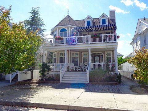 816 St. Charles Place-1 - Internet Find 0