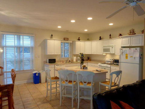 816 St. Charles Place-1 - Internet Find 3