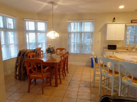 816 St. Charles Place-1 - Internet Find 4