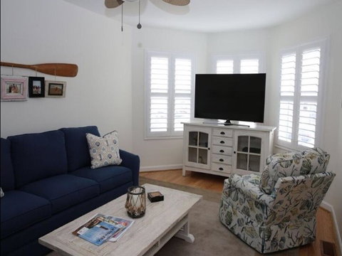 Bay Side Home In Ship Bottom 137549 - Renee 12