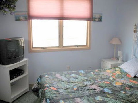 Ship Bottom Contemporary Ocean Block Home With Ocean Views From Living Room And Front Deck. Short Stroll To The Sand And Surf. G - Renee 1