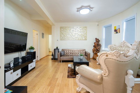 4 Bed 4bath 15Min To NYC.Parking.Balcony NYC View J-1 - Renee 23