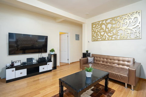 4 Bed 4bath 15Min To NYC.Parking.Balcony NYC View J-1 - Renee 27