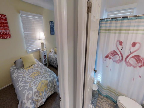 Ocean Side Single Family Home In Brant Beach - Renee 7