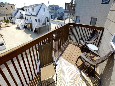 Ocean Side Single Family Home In Brant Beach - Renee 6