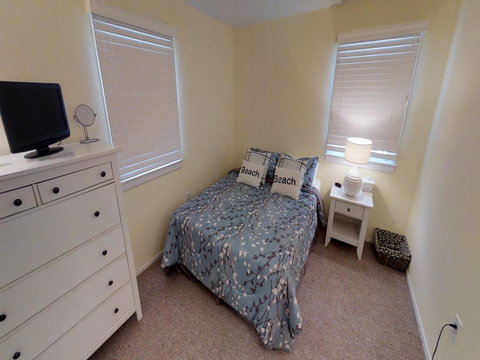 Ocean Side Single Family Home In Brant Beach - Renee 9