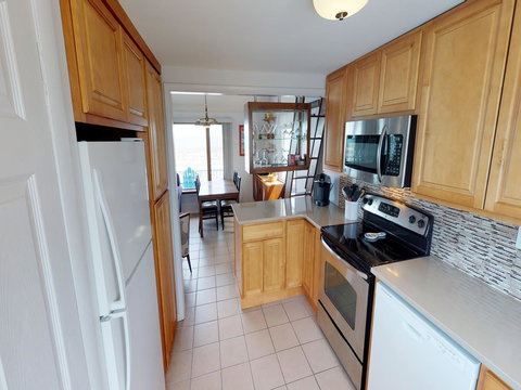 Brant Beach Ocean Front Duplex 2nd Fl 114089 - Renee 32