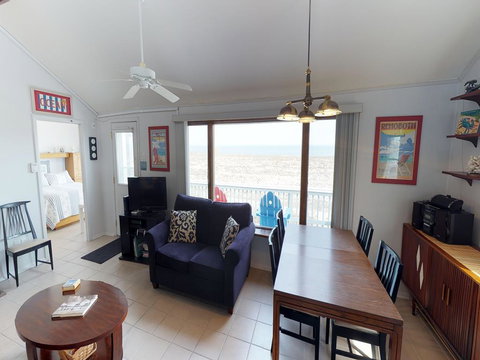 Brant Beach Ocean Front Duplex 2nd Fl 114089 - Renee 17