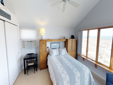 Brant Beach Ocean Front Duplex 2nd Fl 114089 - Renee 11