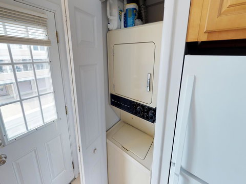 Brant Beach Ocean Front Duplex 2nd Fl 114089 - Renee 20