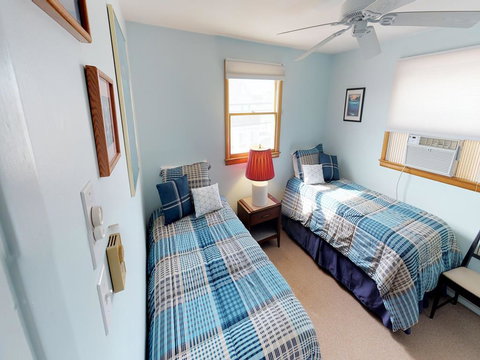 Brant Beach Ocean Front Duplex 2nd Fl 114089 - Renee 22