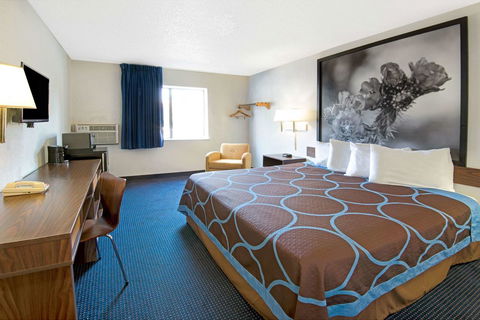 Super 8 By Wyndham Las Cruces/La Posada Lane - Internet Find 10
