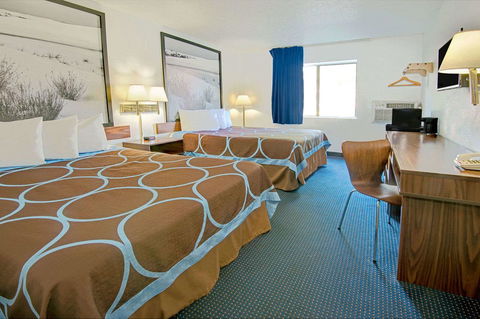 Super 8 By Wyndham Las Cruces/La Posada Lane - Internet Find 1