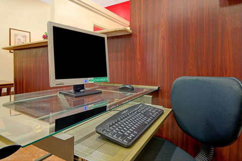 Super 8 By Wyndham Las Cruces/La Posada Lane - Internet Find 17