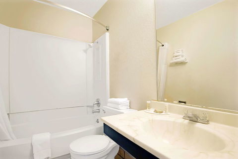 Super 8 By Wyndham Las Cruces/La Posada Lane - Internet Find 6