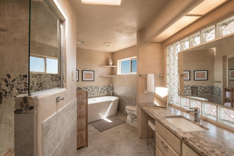 3 Bedroom - 20 Min. Walk To Plaza - Valle Del Sol - Internet Find 16