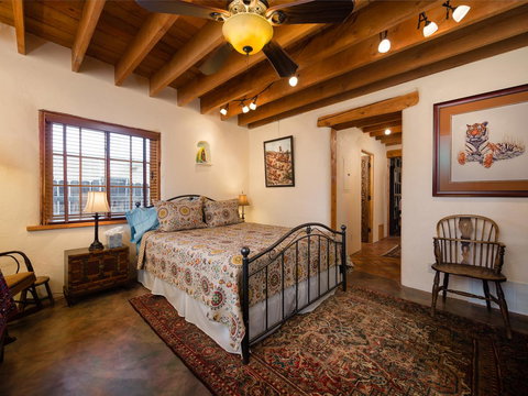 2 Bedroom - In Railyard, 10 Min. Walk To Plaza - Desert Breeze - Internet Find 10