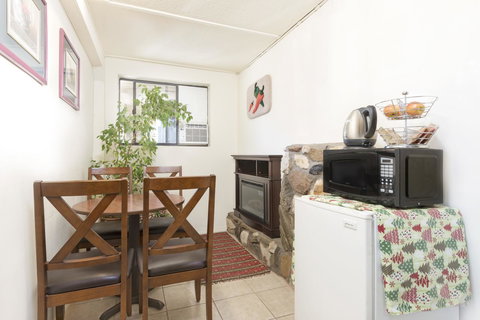 Knights Inn Las Vegas - Renee 1