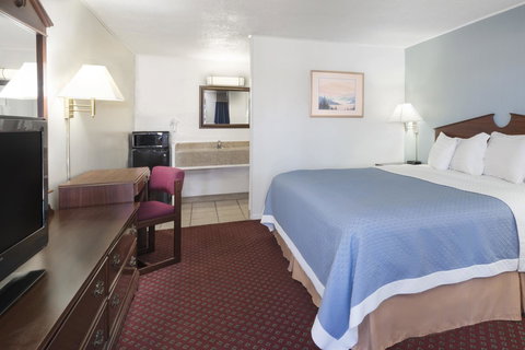 Knights Inn Las Vegas - Renee 9