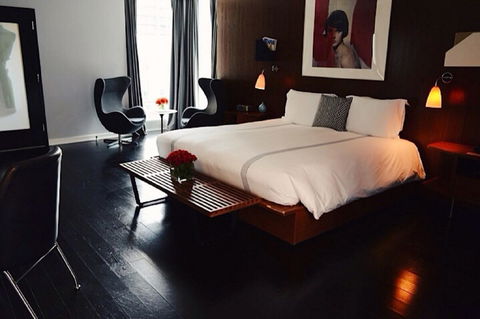 6 Columbus Central Park Hotel - Internet Find 10