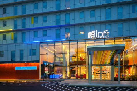 Aloft New York LaGuardia Airport - Renee 27