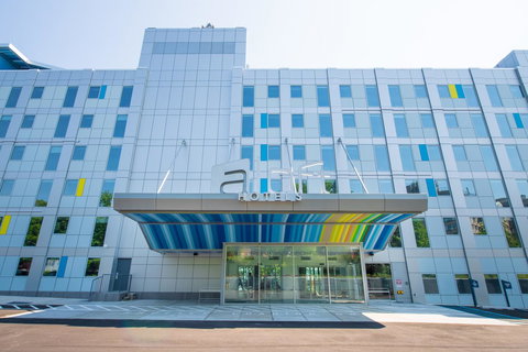 Aloft New York LaGuardia Airport - Renee 25