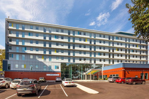 Aloft New York LaGuardia Airport - Renee 38