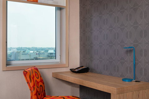 Aloft New York LaGuardia Airport - Renee 35