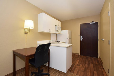 Extended Stay America - White Plains - Elmsford - Renee 8