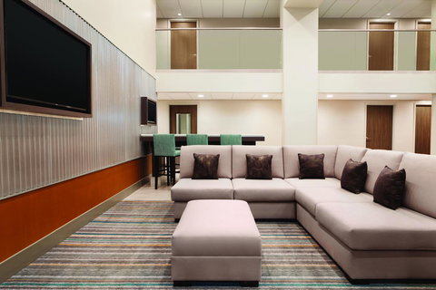 Radisson Hotel Charlotte Airport - Renee 17