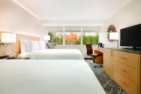 Radisson Hotel Charlotte Airport - Renee 9