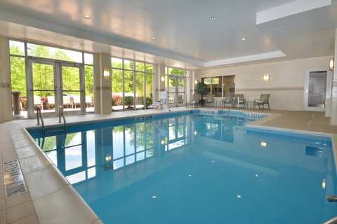 Holiday Inn Raleigh Durham Airport - Internet Find 33