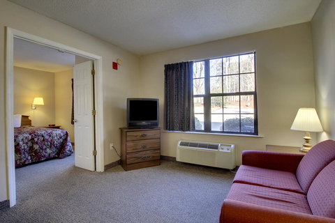 InTown Suites Extended Stay High Point NC - Renee 12