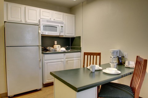 InTown Suites Extended Stay High Point NC - Renee 3