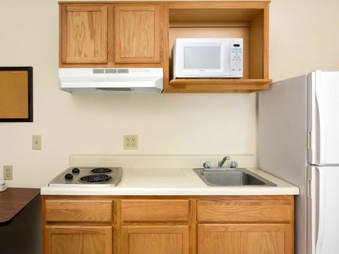 WoodSpring Suites Raleigh Apex - Renee 10