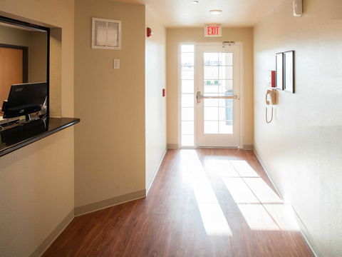 WoodSpring Suites Raleigh Apex - Renee 11