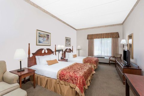 Wingate By Wyndham - Greenville - Renee 40